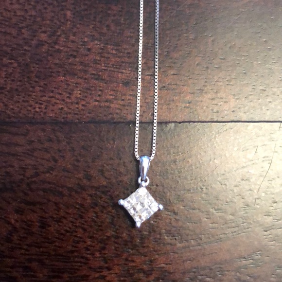 14k white gold diamond necklace